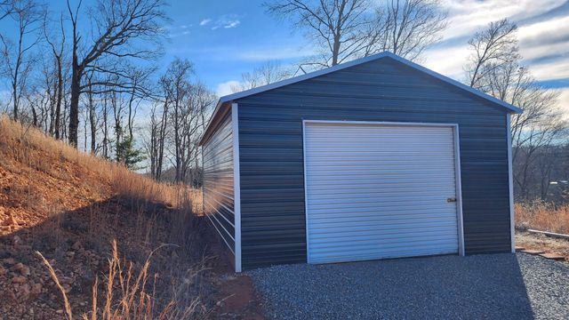 276 Schelley Rd, Gainesboro, TN 38562