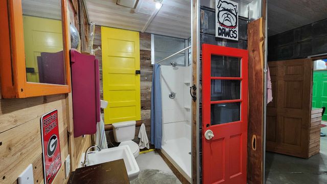 276 Schelley Rd, Gainesboro, TN 38562