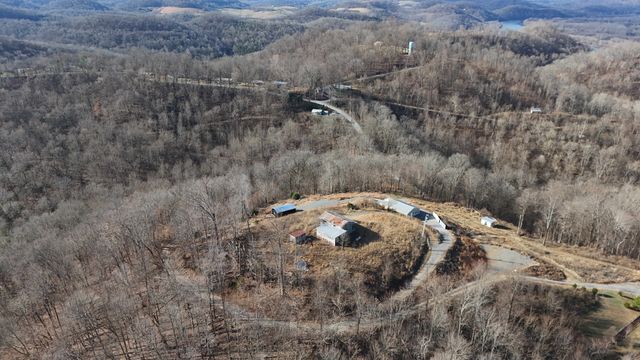 276 Schelley Rd, Gainesboro, TN 38562