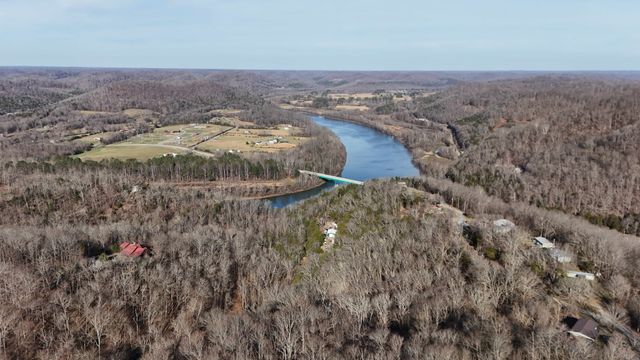 276 Schelley Rd, Gainesboro, TN 38562