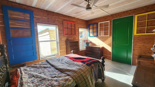 276 Schelley Rd, Gainesboro, TN 38562