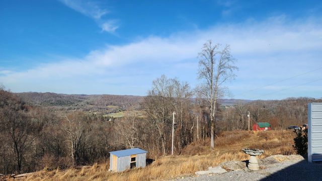 276 Schelley Rd, Gainesboro, TN 38562