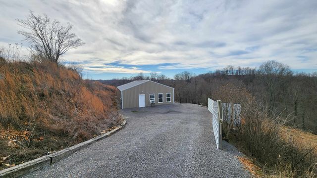 276 Schelley Rd, Gainesboro, TN 38562