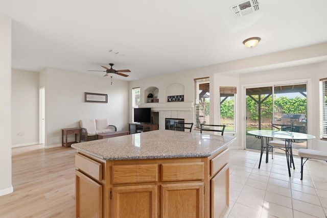 416 Milan Ct, Roseville, CA 95678