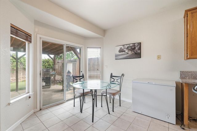 416 Milan Ct, Roseville, CA 95678