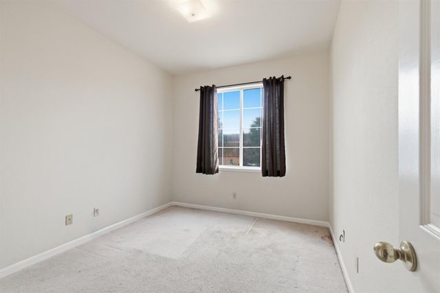 416 Milan Ct, Roseville, CA 95678