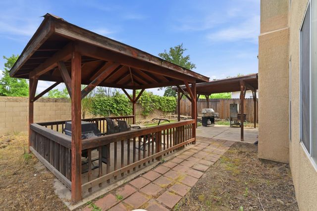 416 Milan Ct, Roseville, CA 95678