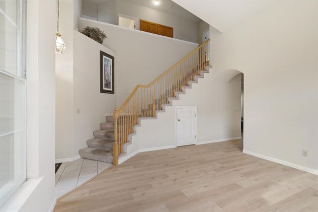 416 Milan Ct, Roseville, CA 95678