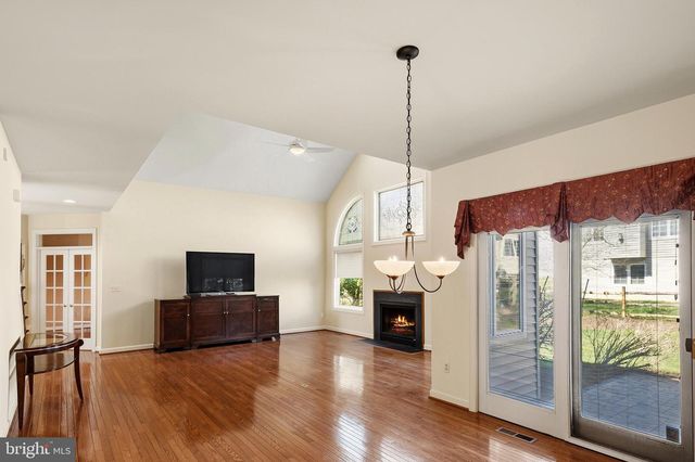 10013 FALL RAIN DR, Laurel, MD 20723