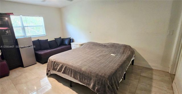 935 NE 149th Street, Miami, FL 33161
