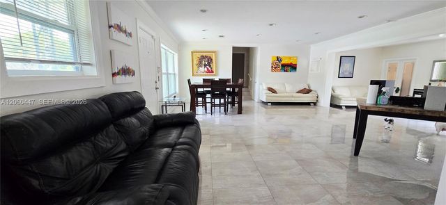 935 NE 149th Street, Miami, FL 33161