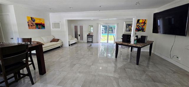 935 NE 149th Street, Miami, FL 33161