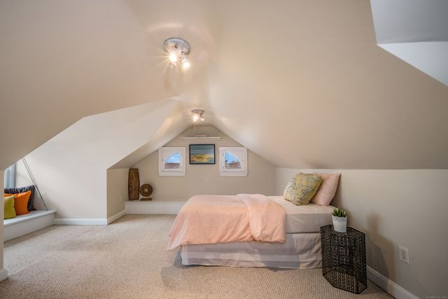 223 Giants Neck Road, East Lyme, CT 06357