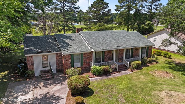 214 Allendale Drive, Greenville, NC 27834