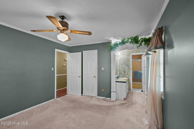 214 Allendale Drive, Greenville, NC 27834