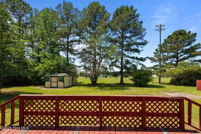 214 Allendale Drive, Greenville, NC 27834