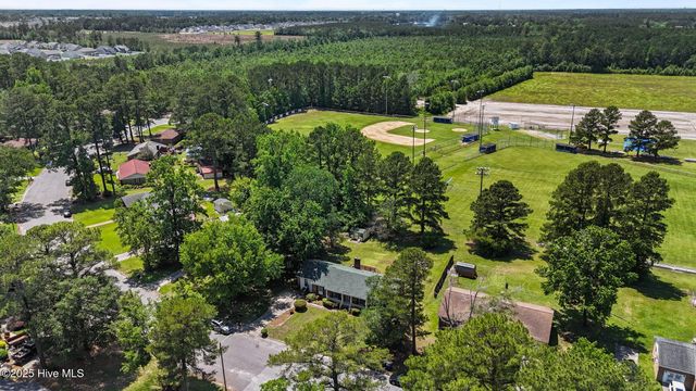 214 Allendale Drive, Greenville, NC 27834