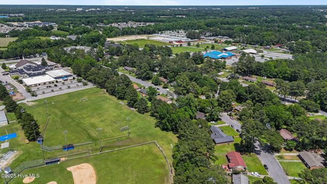 214 Allendale Drive, Greenville, NC 27834