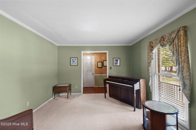 214 Allendale Drive, Greenville, NC 27834