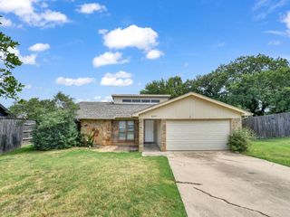8209 Spruce Court, North Richland Hills, TX 76182