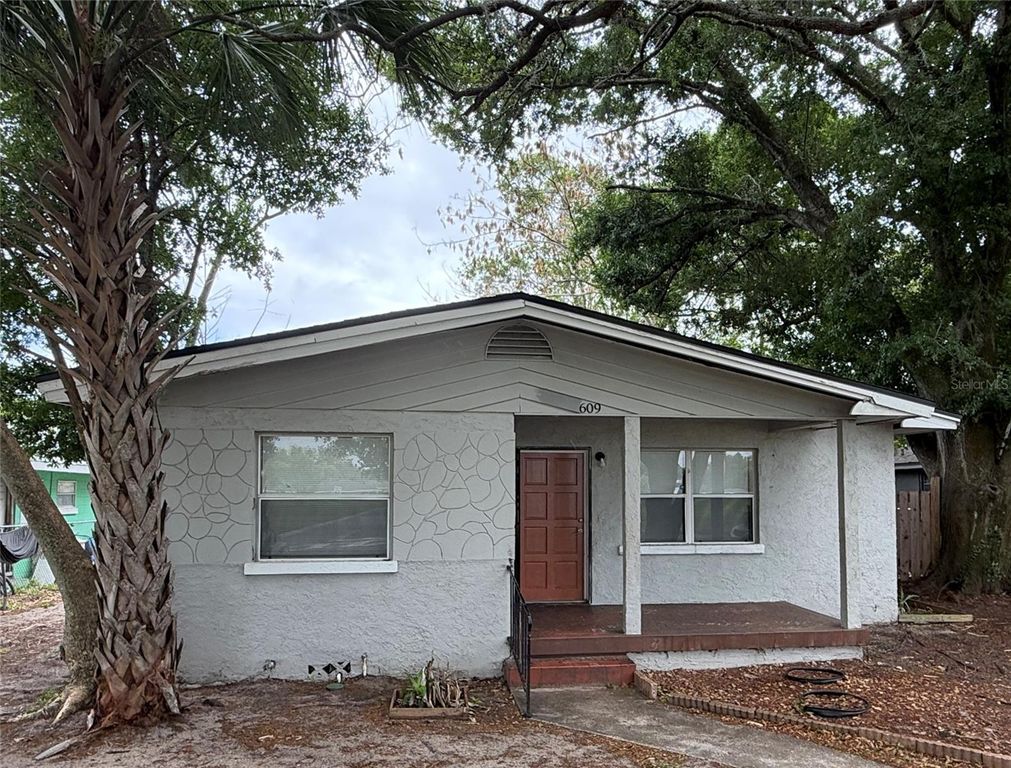 609 WASHINGTON AVENUE, Lake Wales, FL 33853
