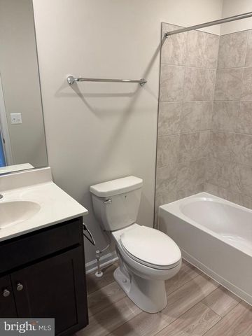 121 KINKADE CT, Martinsburg, WV 25403