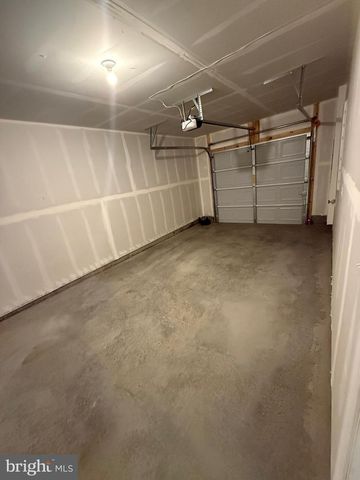 121 KINKADE CT, Martinsburg, WV 25403