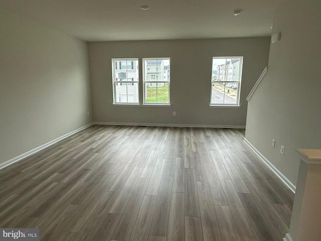 121 KINKADE CT, Martinsburg, WV 25403