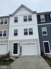 121 KINKADE CT, Martinsburg, WV 25403