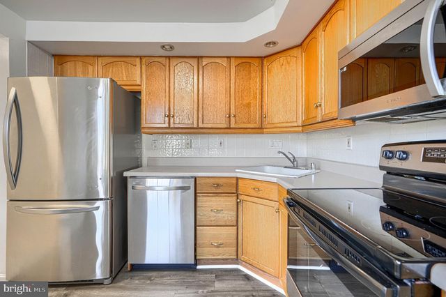 12 BANTRY CT, Rosedale, MD 21237