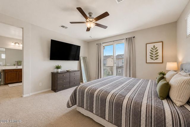 654 W FLINTLOCK Way, Chandler, AZ 85286