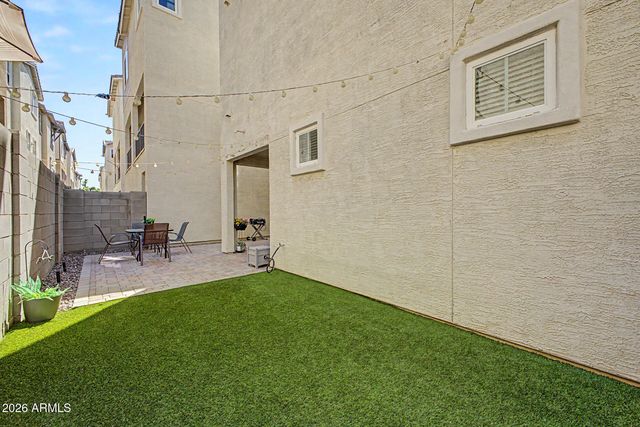 654 W FLINTLOCK Way, Chandler, AZ 85286