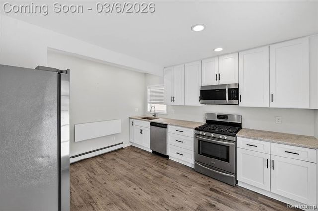 2754 Fishermans Drive, Highland, MI 48356