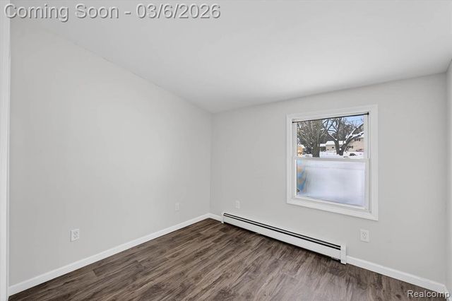 2754 Fishermans Drive, Highland, MI 48356