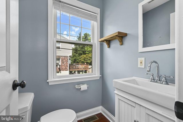 2949 LOVELL AVE, Broomall, PA 19008