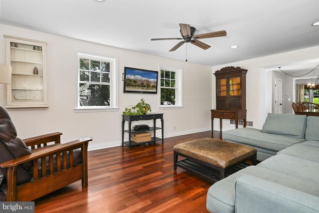 2949 LOVELL AVE, Broomall, PA 19008
