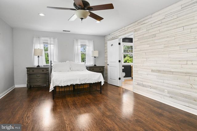 2949 LOVELL AVE, Broomall, PA 19008