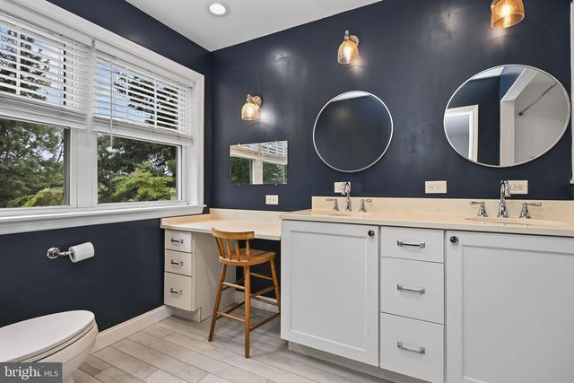 2949 LOVELL AVE, Broomall, PA 19008