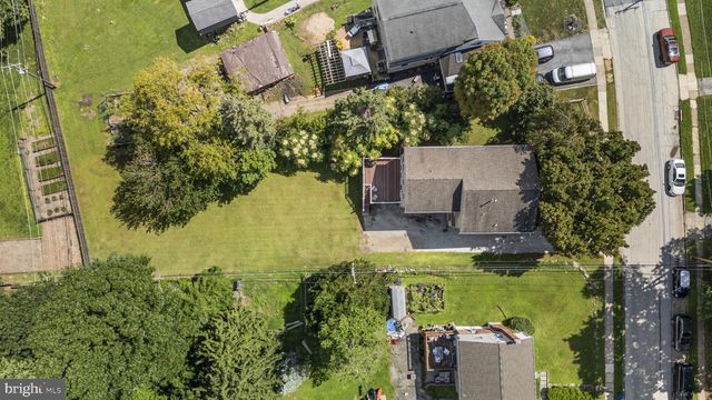 2949 LOVELL AVE, Broomall, PA 19008
