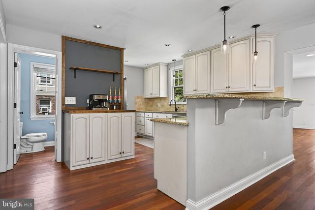 2949 LOVELL AVE, Broomall, PA 19008