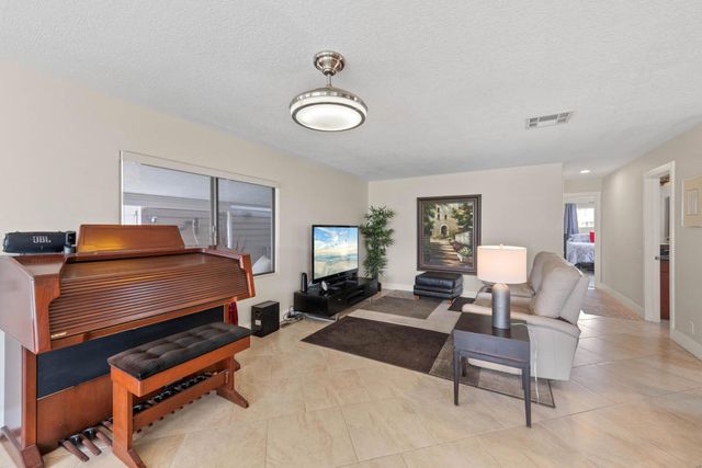 73721 Oak Flats Drive, Palm Desert, CA 92260