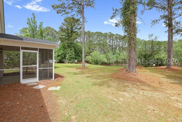 102 Pine Ridge Dr, Bluffton, SC 29910