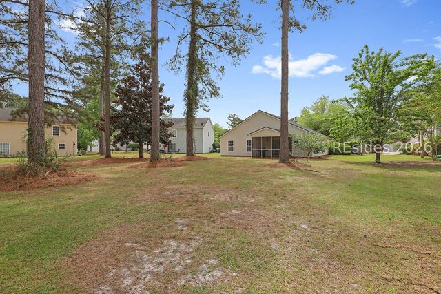 102 Pine Ridge Dr, Bluffton, SC 29910