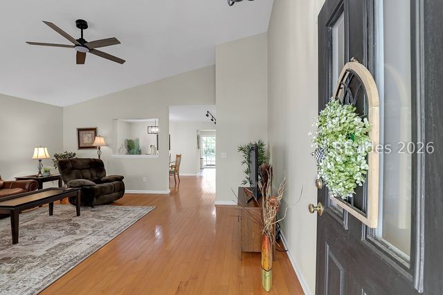 102 Pine Ridge Dr, Bluffton, SC 29910