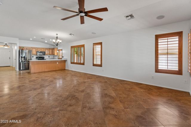 9852 W SALTER Drive, Peoria, AZ 85382