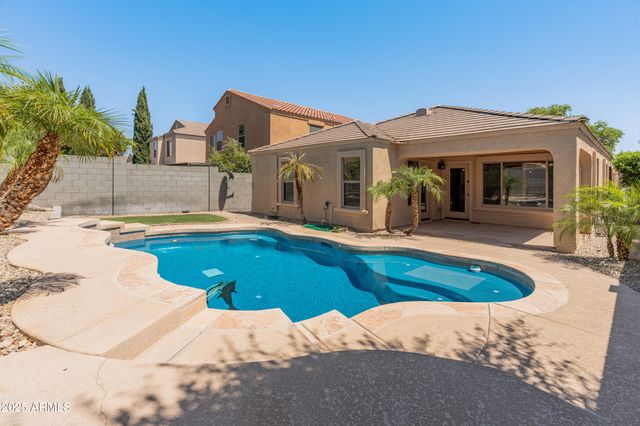 9852 W SALTER Drive, Peoria, AZ 85382