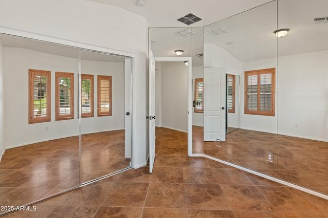 9852 W SALTER Drive, Peoria, AZ 85382