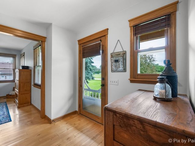 28 Tomahawk Trail, Oswego, IL 60543