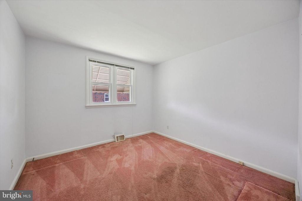1147 GLENN ST, Philadelphia, PA 19115