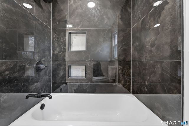 101 Croft Drive, Manchester, CT 06042